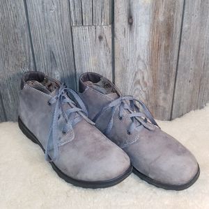 Bogs hikeing tan shoes mens size 10.